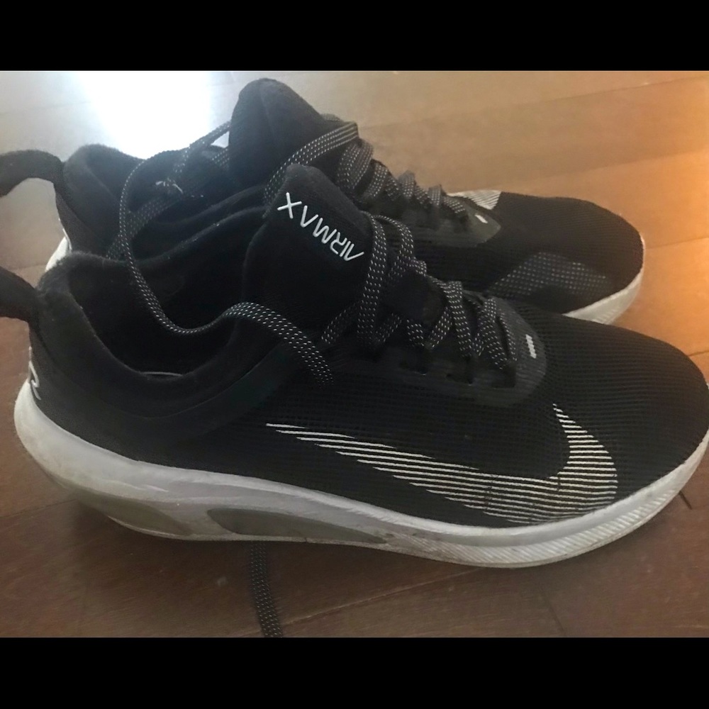 Nike air max every day comfortable size 9 in very good condition